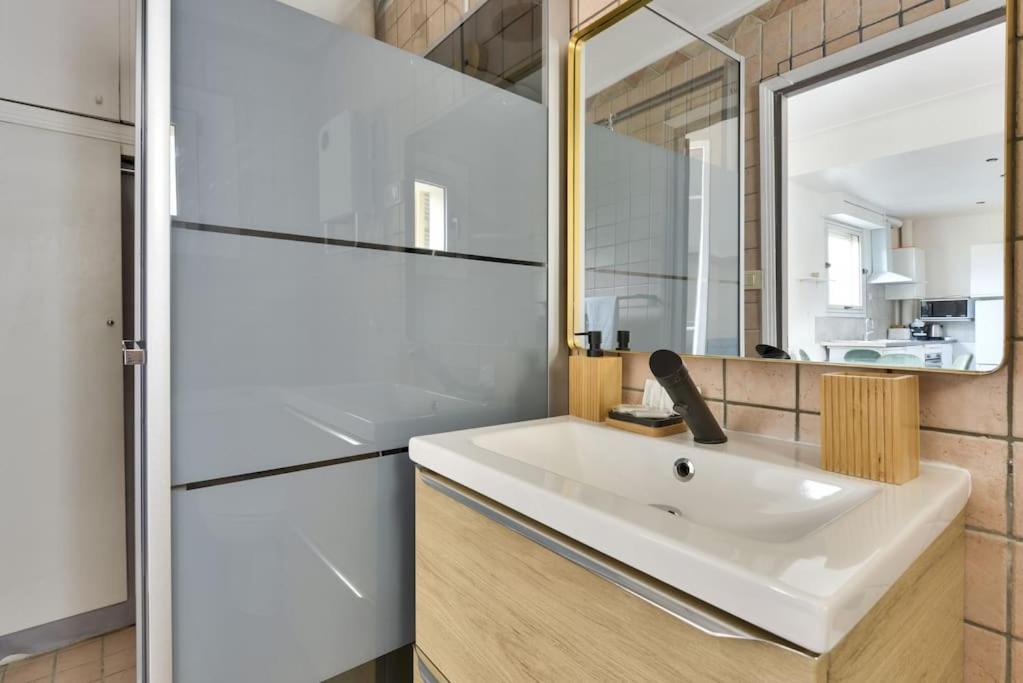 Superbe Studio Vieux Nice 1 Min A Pied De La Plage Eksteriør billede