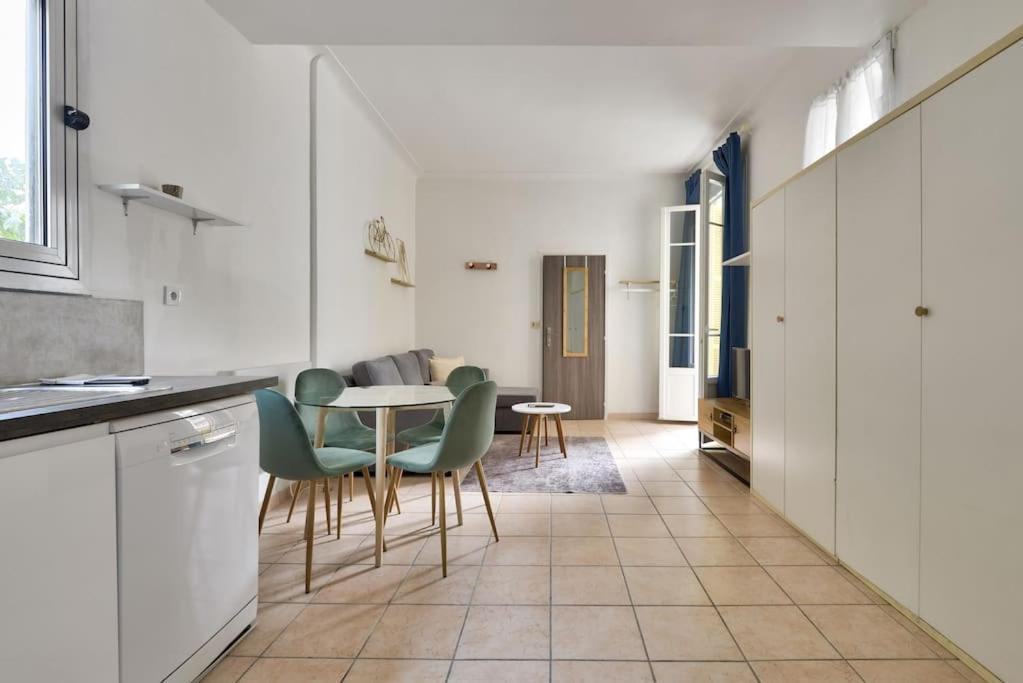 Superbe Studio Vieux Nice 1 Min A Pied De La Plage Eksteriør billede